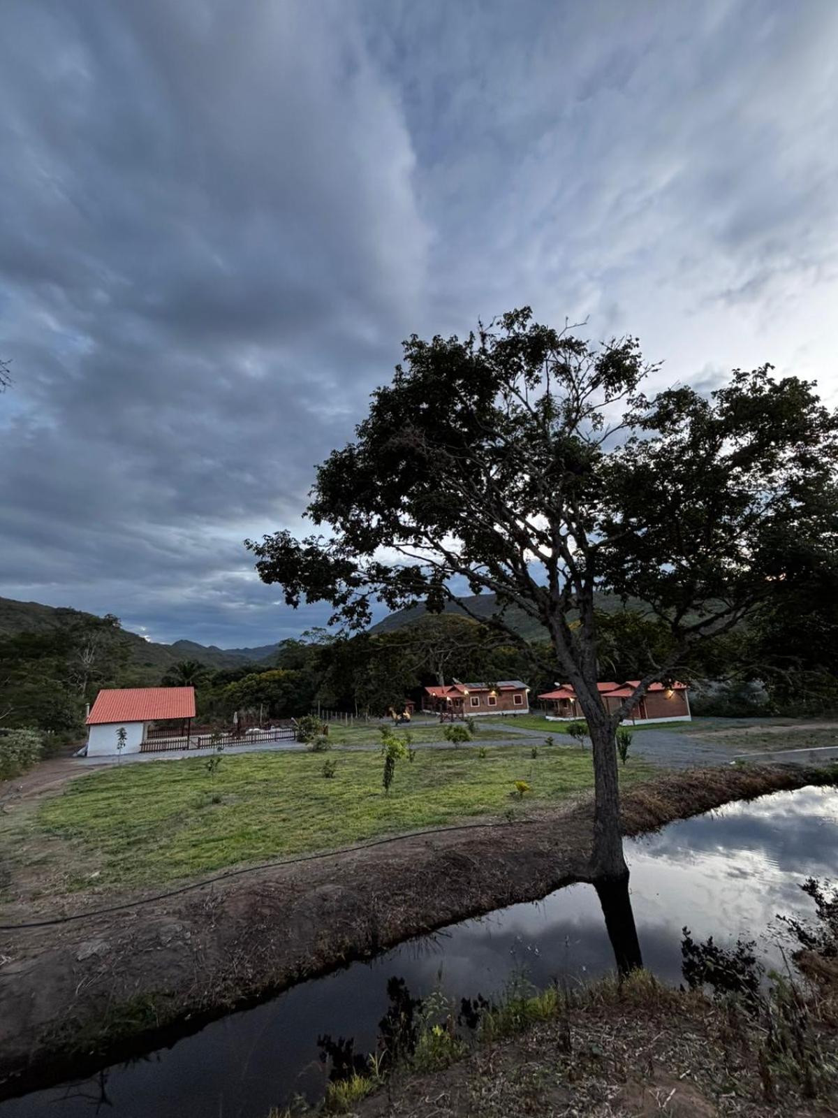Holiday home Chale Quartzo No Recanto Diamantina Entre Palmeiras E Capao *